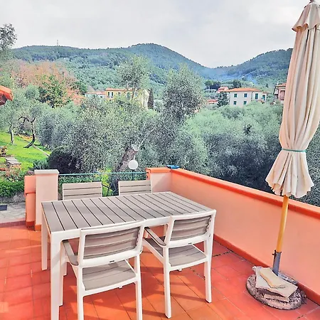 Tra Gli Ulivi E Il Mare Apartmán *